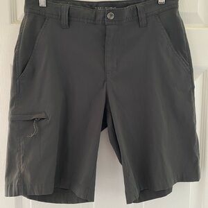 Columbia Omni-Shade Men’s Cargo Hiking Shorts Size 32 Color Gray